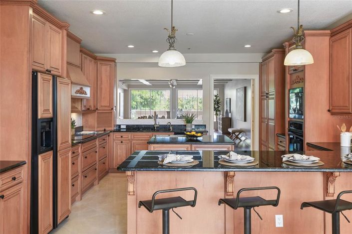 Image No.12-3 Bed Apartment for sale