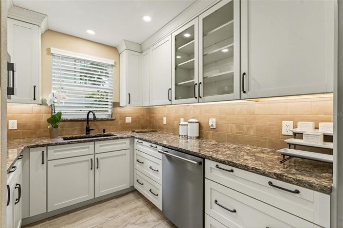 Image No.24-3 Bed House for sale