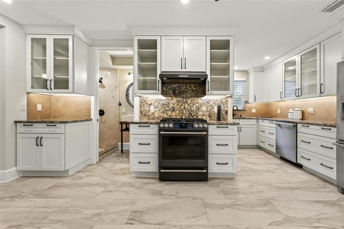 Image No.25-3 Bed House for sale