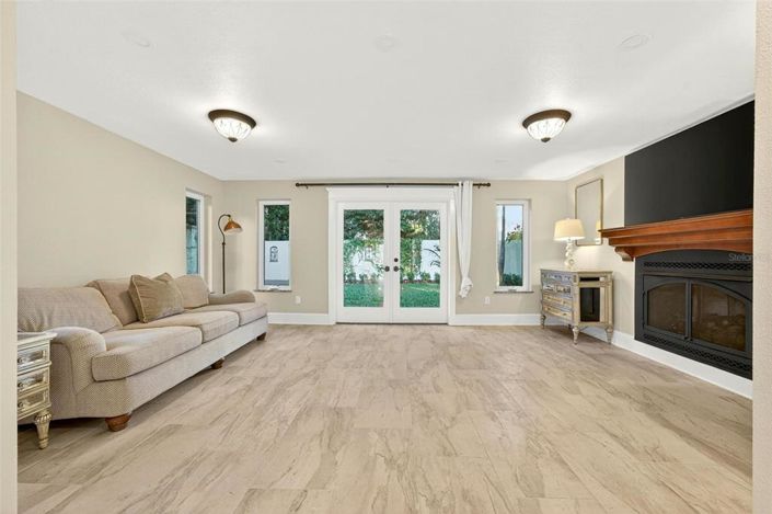 Image No.35-3 Bed House for sale