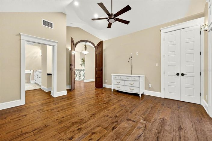 Image No.42-3 Bed House for sale