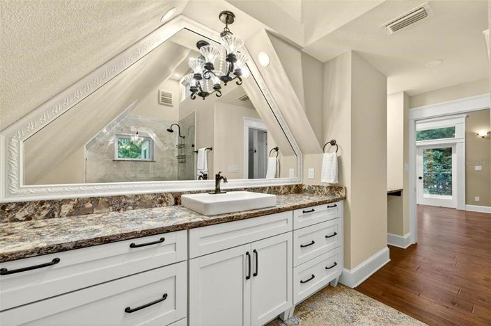 Image No.49-3 Bed House for sale