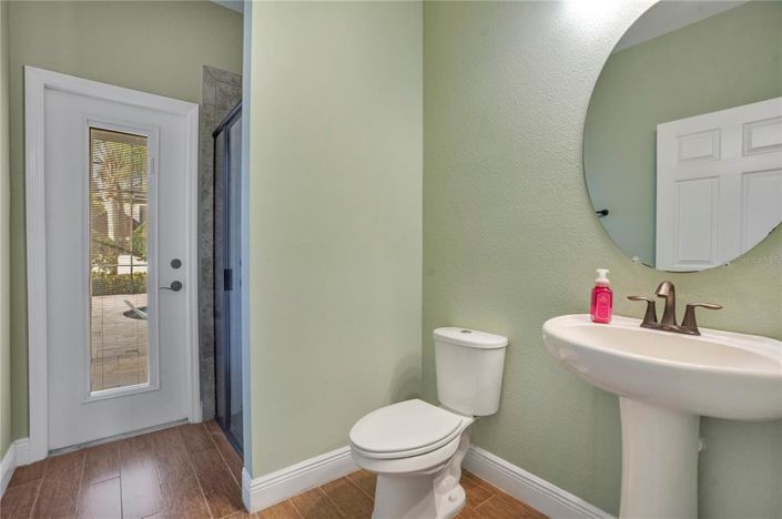 Image No.30-7 Bed House for sale