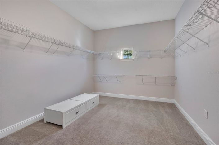 Image No.40-7 Bed House for sale