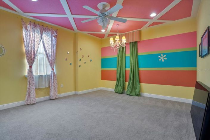 Image No.42-7 Bed House for sale