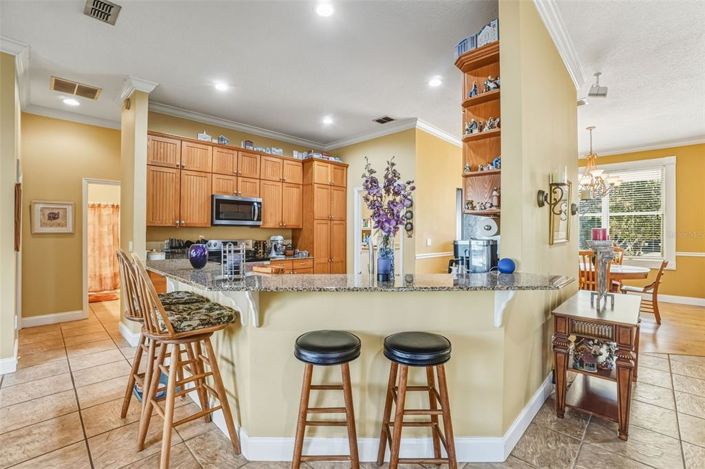 Image No.13-4 Bed House for sale