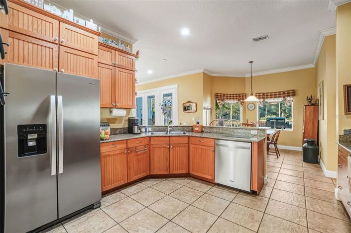 Image No.15-4 Bed House for sale