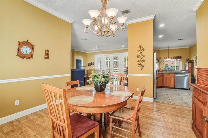 Image No.19-4 Bed House for sale