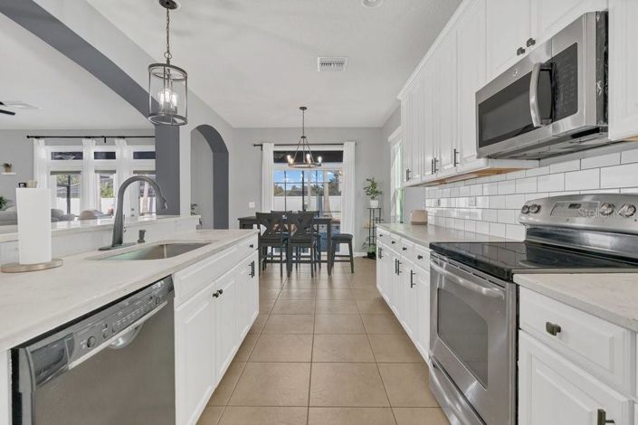 Image No.10-6 Bed House for sale