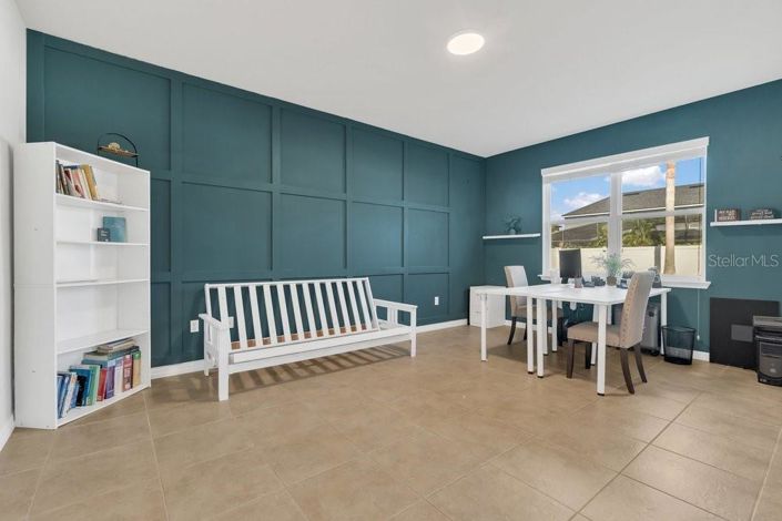 Image No.17-6 Bed House for sale