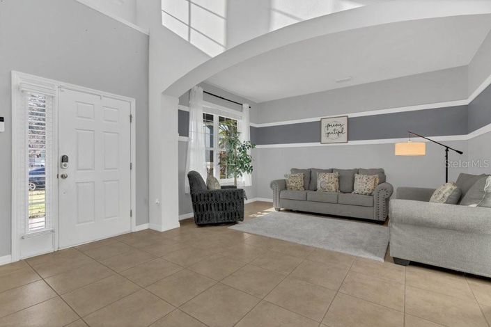 Image No.4-6 Bed House for sale