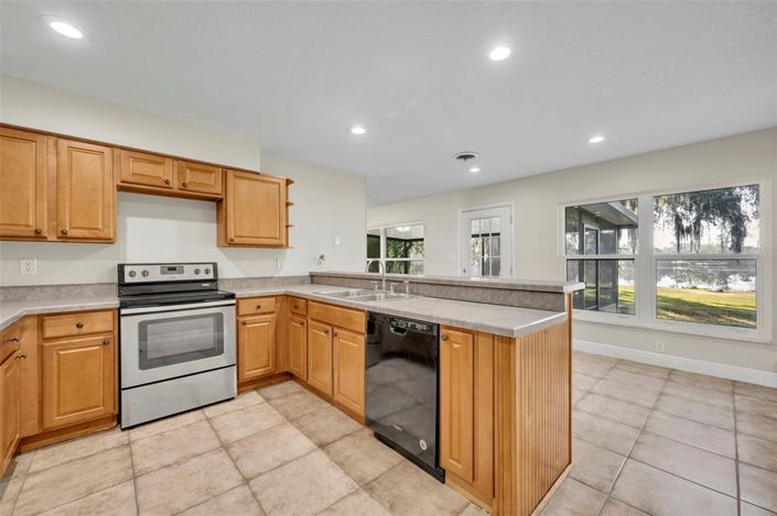 Image No.9-3 Bed House for sale