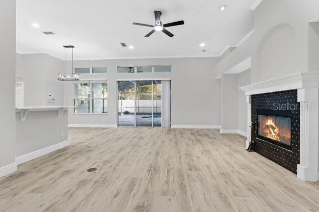 Image No.12-5 Bed House for sale