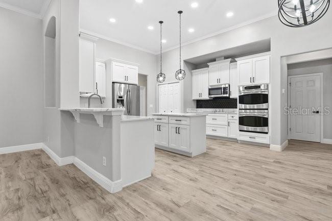 Image No.17-5 Bed House for sale