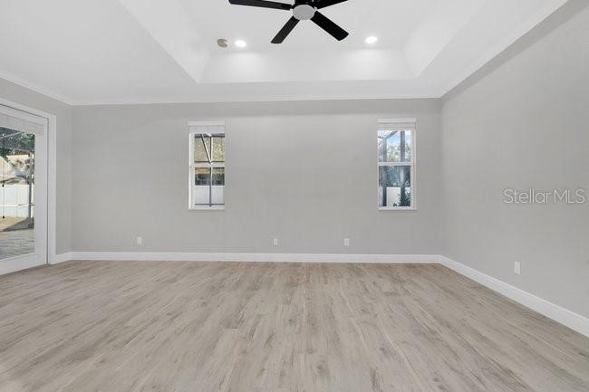 Image No.28-5 Bed House for sale