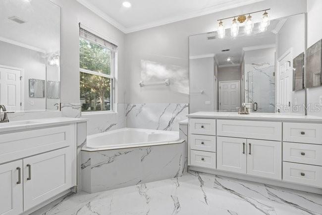 Image No.32-5 Bed House for sale