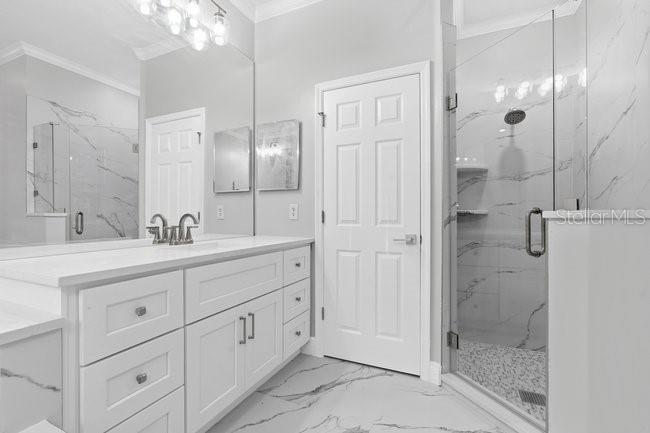 Image No.33-5 Bed House for sale