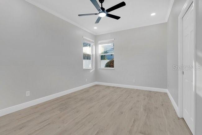 Image No.41-5 Bed House for sale