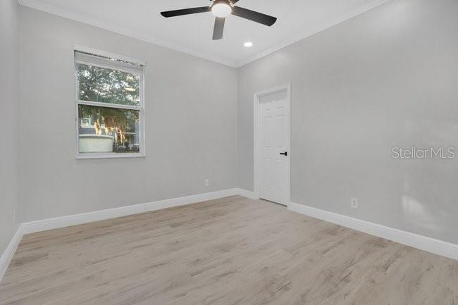 Image No.42-5 Bed House for sale