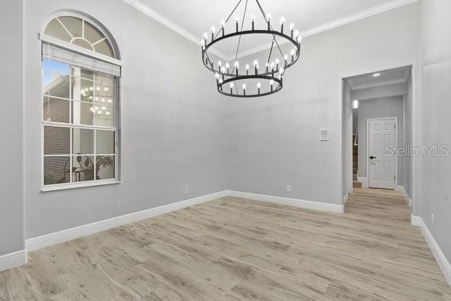 Image No.5-5 Bed House for sale