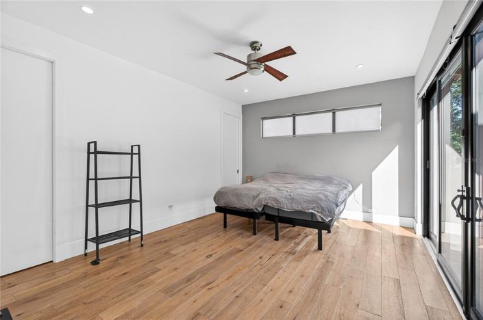 Image No.25-4 Bed House for sale