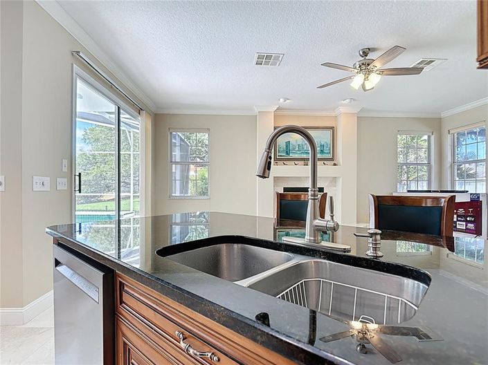 Image No.15-3 Bed House for sale