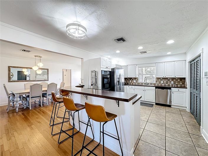 Image No.19-3 Bed House for sale