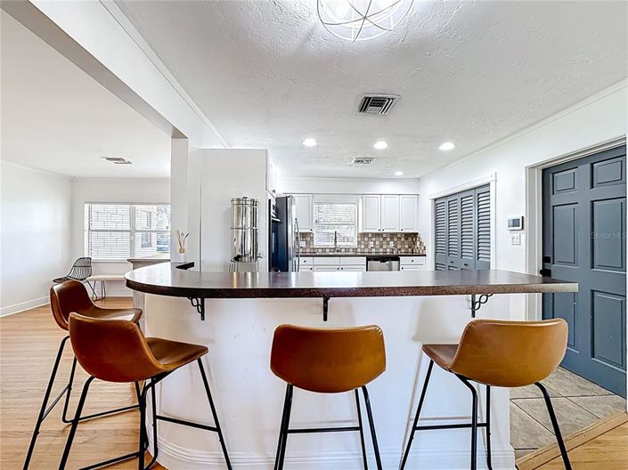 Image No.8-3 Bed House for sale