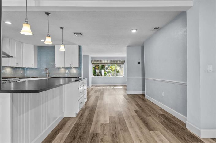 Image No.13-4 Bed House for sale