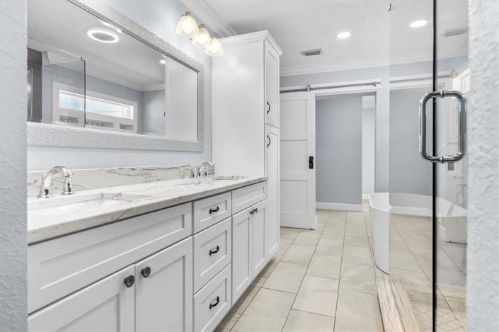 Image No.24-4 Bed House for sale