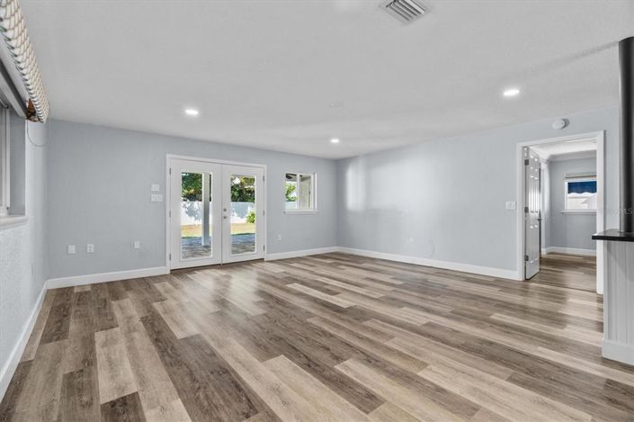 Image No.31-4 Bed House for sale