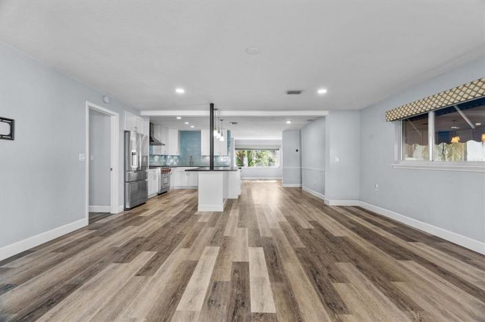 Image No.33-4 Bed House for sale