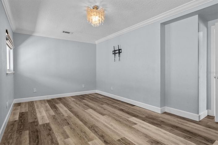 Image No.35-4 Bed House for sale