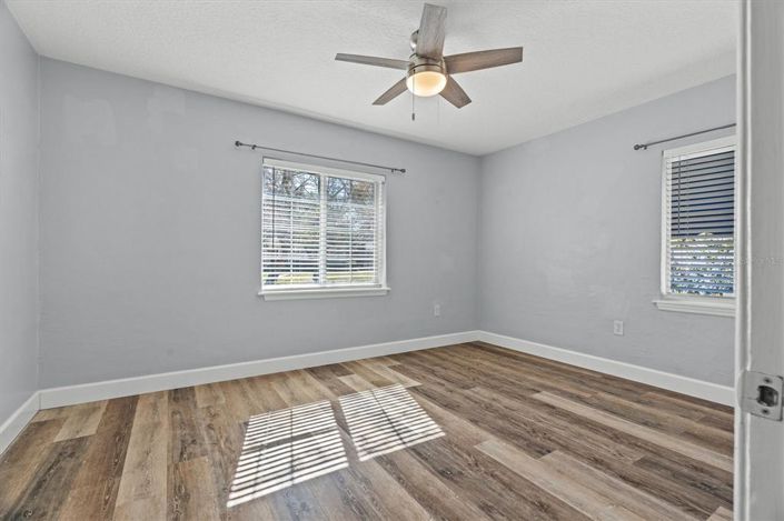 Image No.36-4 Bed House for sale