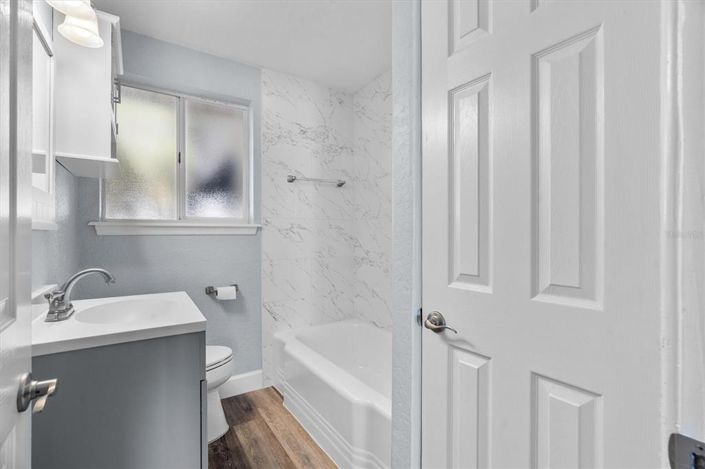 Image No.40-4 Bed House for sale