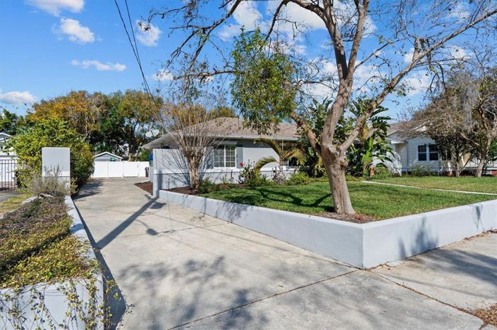 Image No.54-4 Bed House for sale