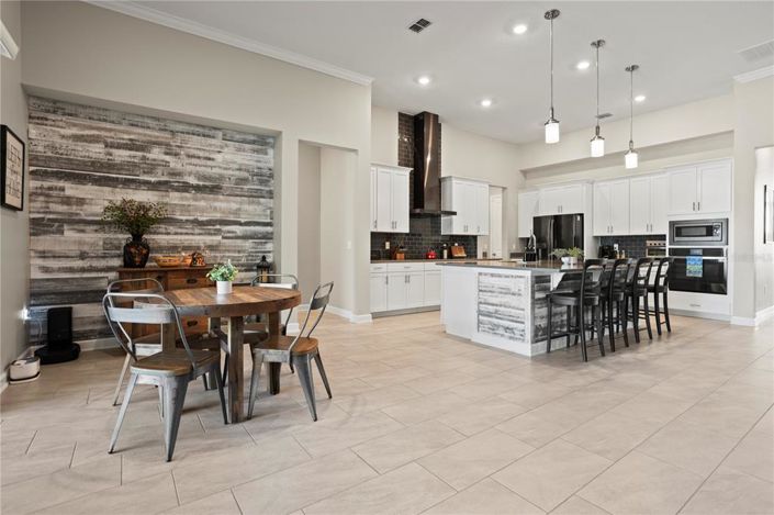 Image No.12-4 Bed House for sale