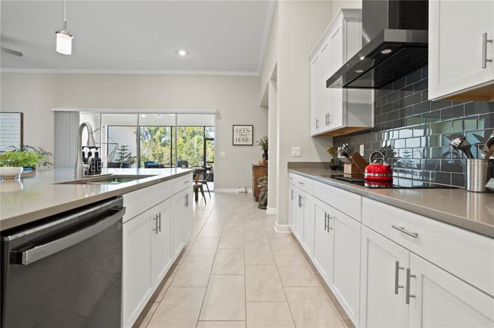 Image No.17-4 Bed House for sale