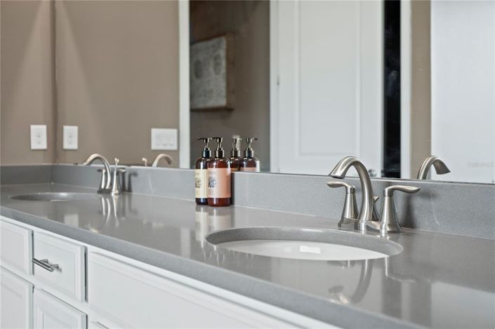 Image No.36-4 Bed House for sale