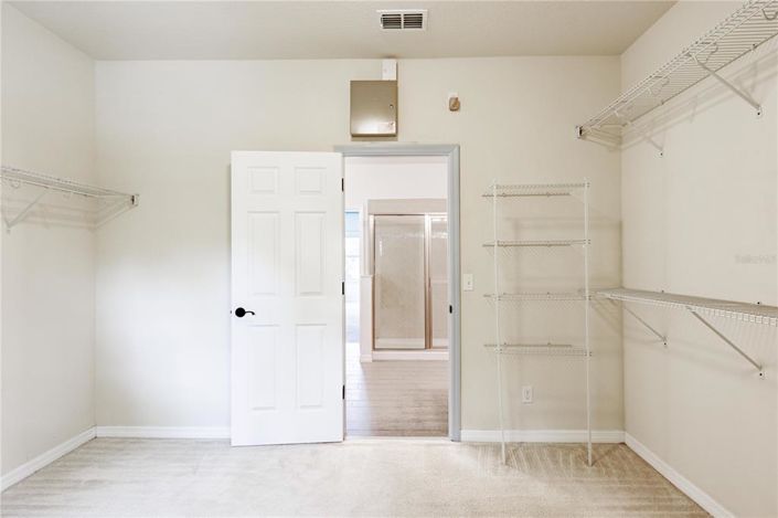 Image No.21-6 Bed House for sale