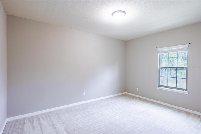 Image No.28-6 Bed House for sale