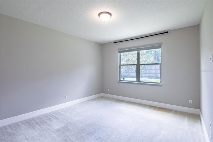 Image No.31-6 Bed House for sale