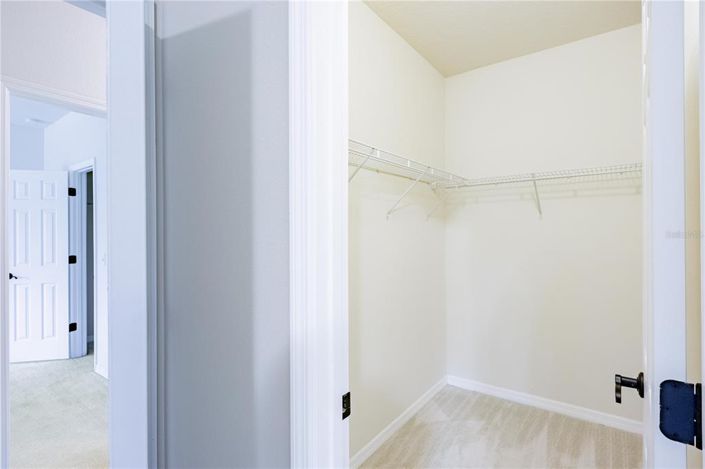 Image No.32-6 Bed House for sale