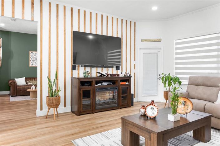 Image No.13-3 Bed House for sale