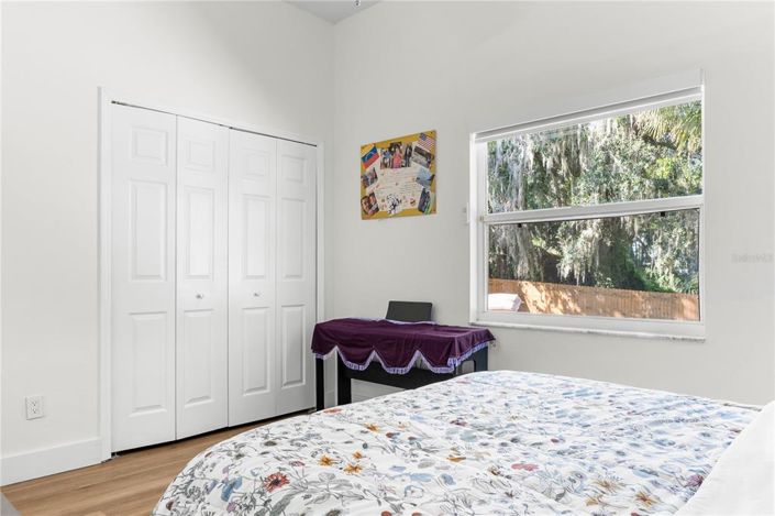 Image No.15-3 Bed House for sale