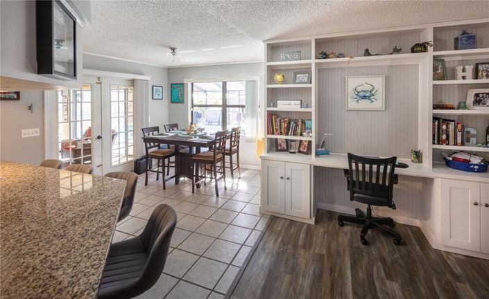 Image No.12-4 Bed House for sale