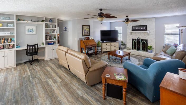 Image No.15-4 Bed House for sale