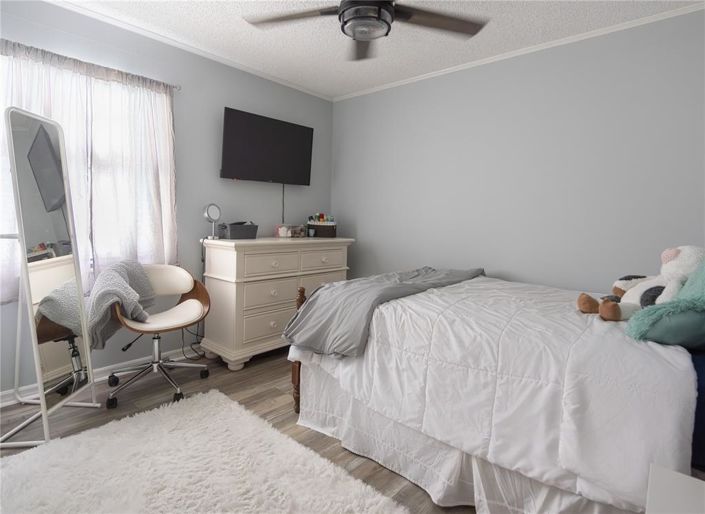 Image No.36-4 Bed House for sale