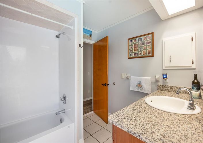 Image No.40-4 Bed House for sale