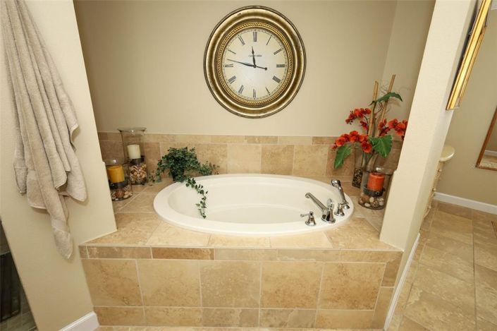 Image No.23-3 Bed Apartment for sale